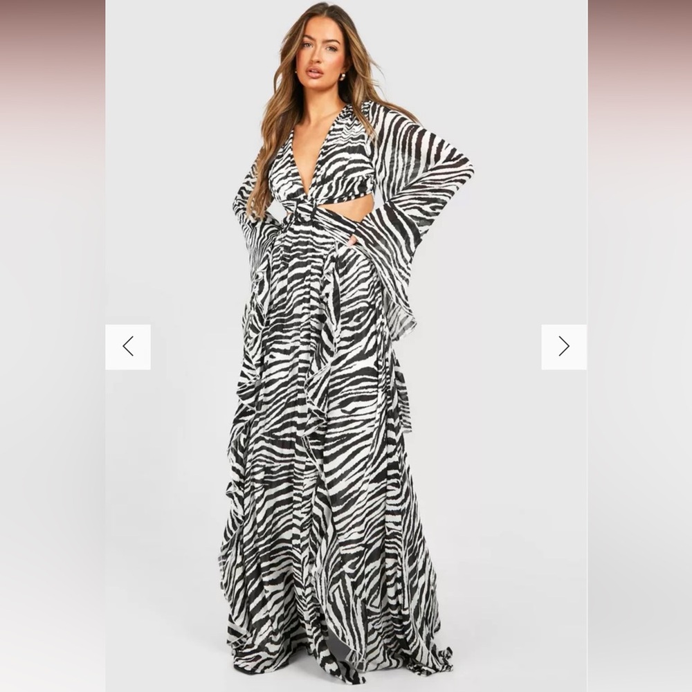 ZEBRA BELL SLEEVE CUTOUT GOWN